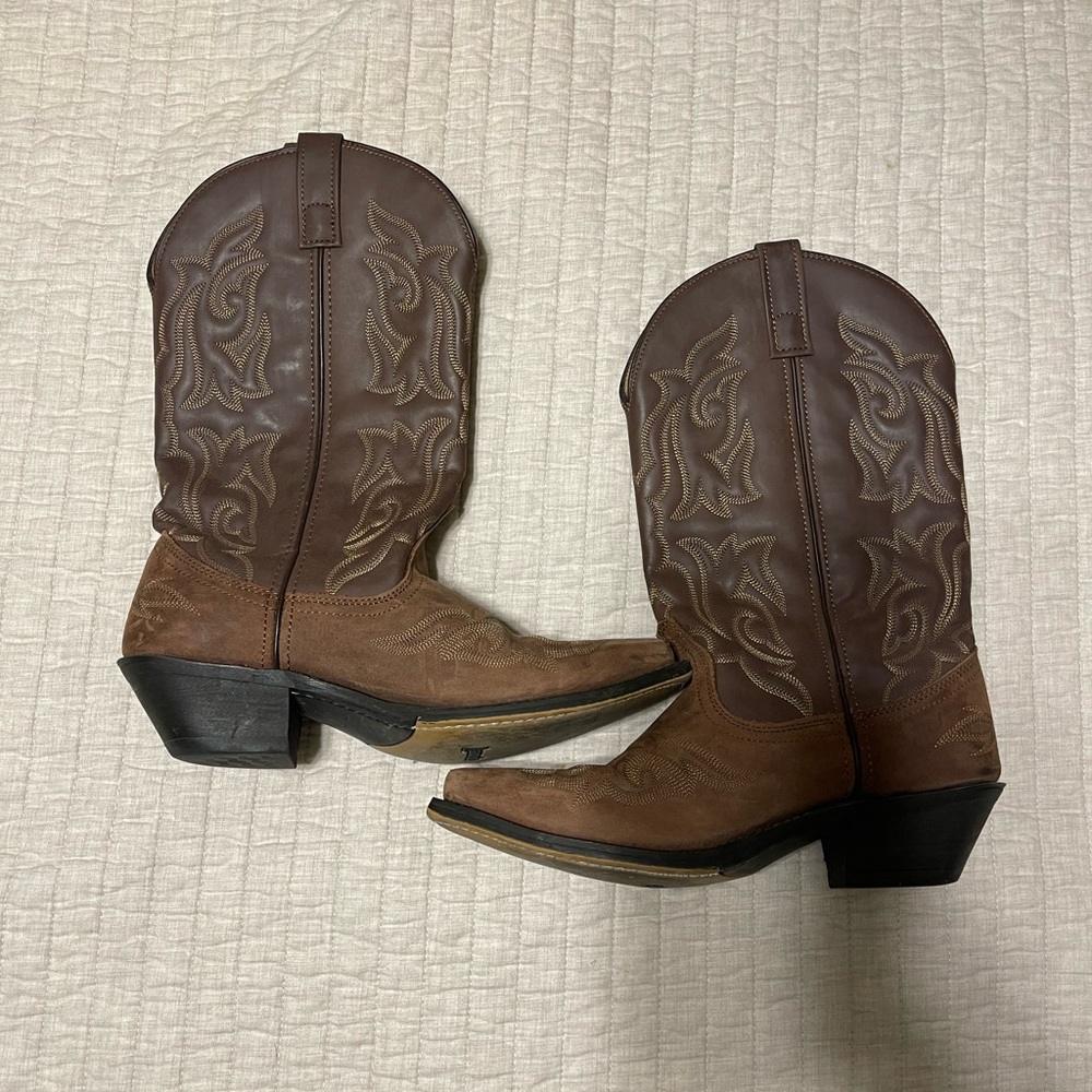 Women’s Laredo boots size 8 1/2
